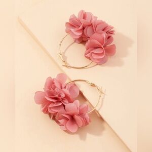✨3x$25✨ Pink Floral Hoop Earrings